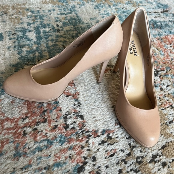 Bleecker and Bond Heels Shoes Women - Picture 3 of 11